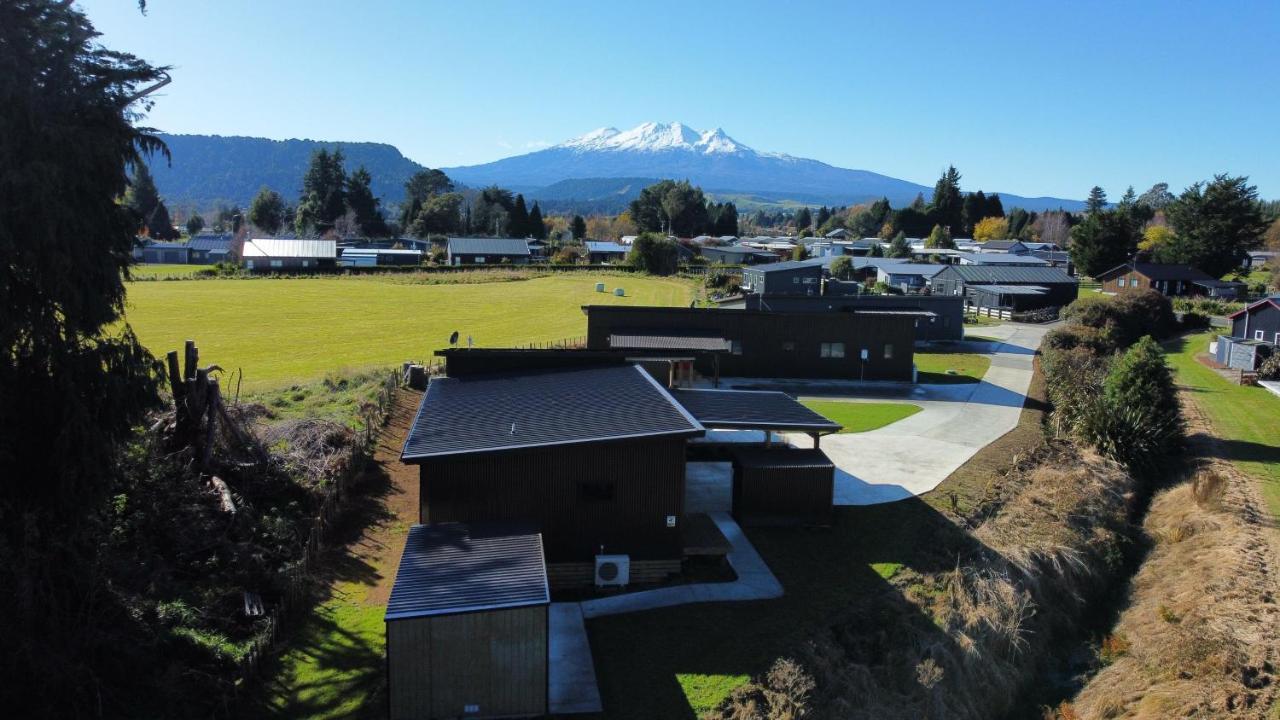 5 Bedroom, Solar On Snowmass Ohakune, Yellow Door Exterior foto